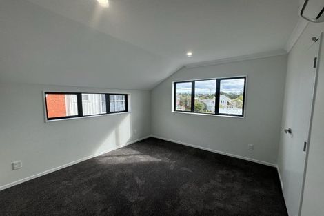 Photo of property in 30a Rogan Street, Mount Roskill, Auckland, 1041