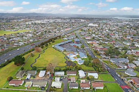 Photo of property in 2 Brough Road, Manurewa East, Auckland, 2102