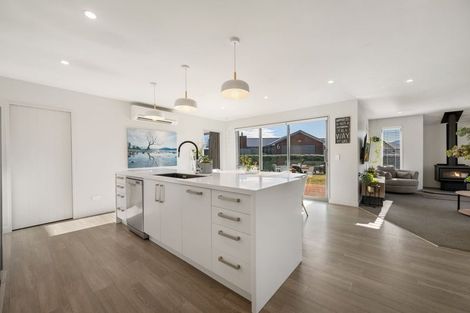 Photo of property in 14 Criffel Place, Luggate, Cromwell, 9383