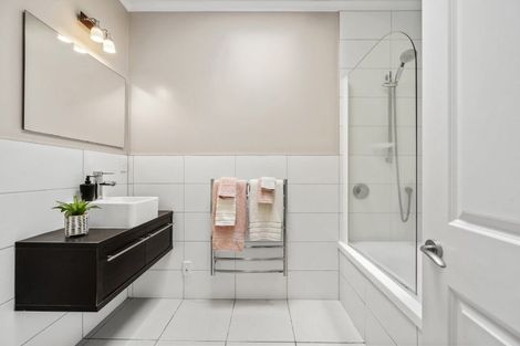 Photo of property in 129 Cockayne Road, Khandallah, Wellington, 6035