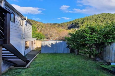 Photo of property in 19a Garden Terrace, Picton, 7220