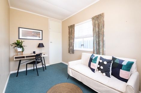 Photo of property in 6 Clifton Road, Haumoana, 4102