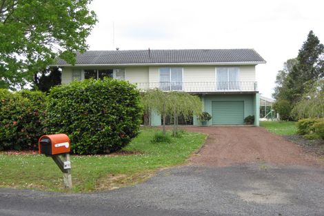 Photo of property in 58 Koraha Road, Kumeu, 0892