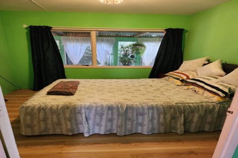 Photo of property in 31 Barneys Farm Road, Clendon Park, Auckland, 2103