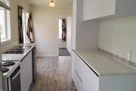 Photo of property in 14 Bedford Street, Te Atatu South, Auckland, 0610