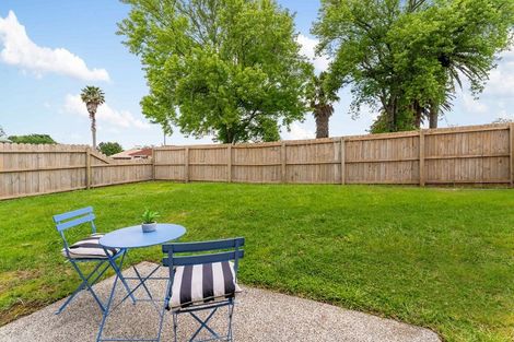 Photo of property in 22 Kayes Road, Pukekohe, 2120