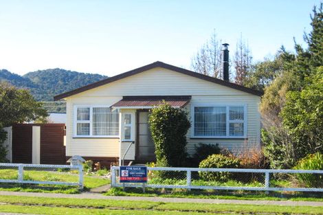 Photo of property in 155 High Street, Greymouth, 7805