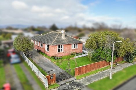 Photo of property in 2a Montrose Place, Takaro, Palmerston North, 4412