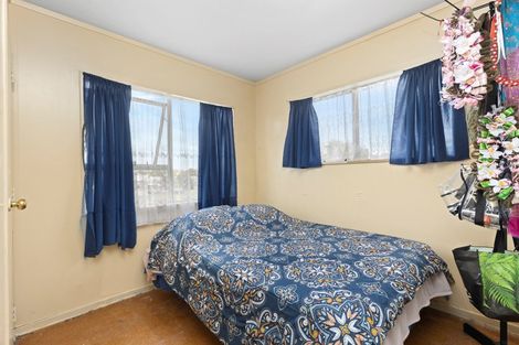 Photo of property in 1/10 Kennington Drive, Clendon Park, Auckland, 2103