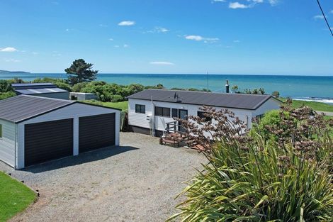 Photo of property in 32 Harbour Terrace, Kakanui, Oamaru, 9495