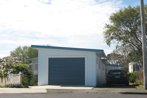 Photo of property in 18 Raniera Street, Glen Avon, New Plymouth, 4312