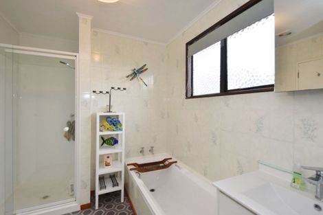 Photo of property in 57 Vogel Place, Waikiwi, Invercargill, 9810