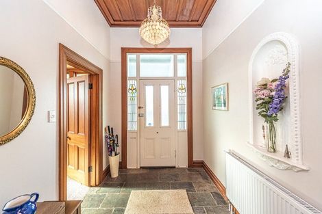 Photo of property in 5 Argyle Street, Whanganui, 4500