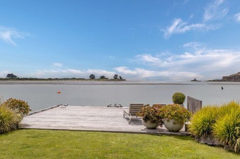 Photo of property in 153 Main Road, Moncks Bay, Christchurch, 8081