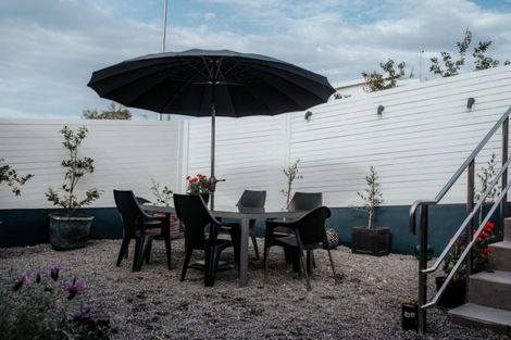 Photo of property in 24 Roslyn Road, Bluff Hill, Napier, 4110