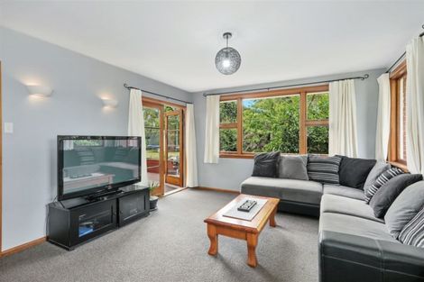 Photo of property in 16 Adams Place, Woolston, Christchurch, 8023