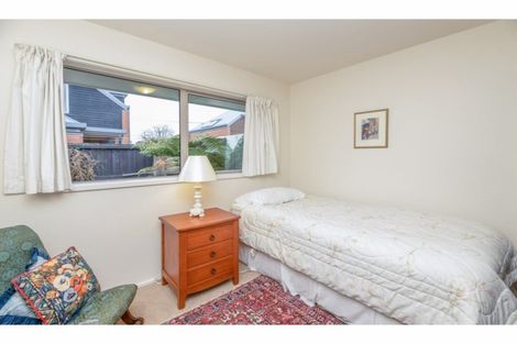 Photo of property in 2/2a Chilcombe Street, Ilam, Christchurch, 8041