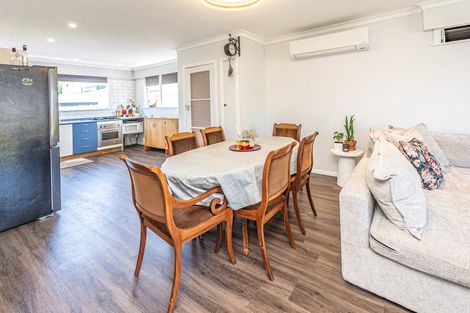 Photo of property in 3/5 Saint Leonard Street, Saint Johns Hill, Whanganui, 4501