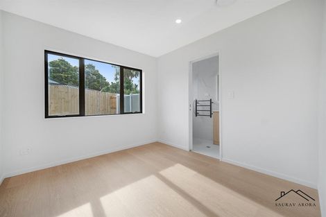 Photo of property in 24c Grande Vue Road, Papatoetoe, Auckland, 2025