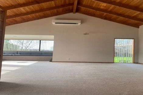 Photo of property in 454 Taupaki Road, Kumeu, 0892