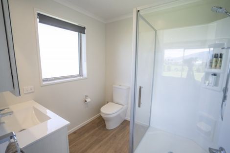 Photo of property in 43 Pukutahi Drive, Te Anau, 9600