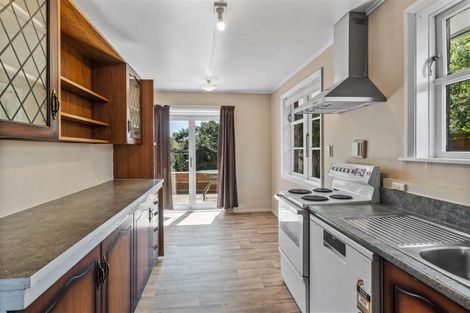 Photo of property in 11 Evatt Street, Bryndwr, Christchurch, 8053