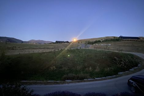 Photo of property in 82 Threepwood Road, Lake Hayes, Queenstown, 9371