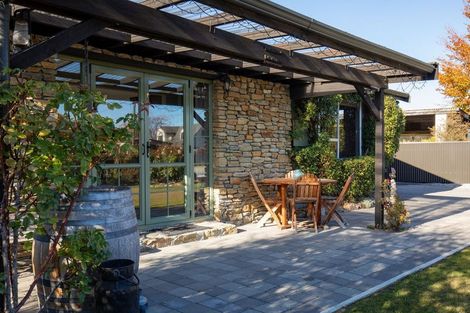 Photo of property in 92 Hazlett Street, Clyde, 9330