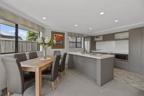 Photo of property in 9a Wilton Street, Westown, New Plymouth, 4310