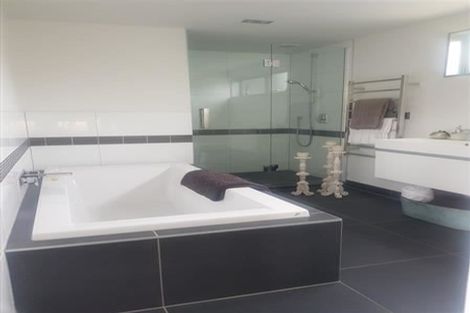 Photo of property in 44 Valecrest Avenue, Parklands, Christchurch, 8083