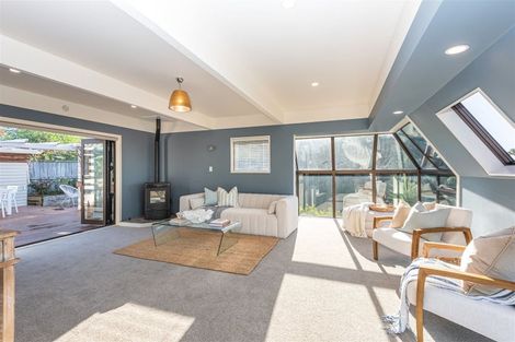 Photo of property in 2/12 Patmos Place, Mount Pleasant, Christchurch, 8081