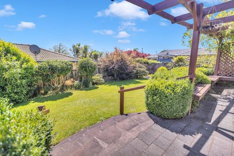 Photo of property in 16 Stanley Drive, Lynmore, Rotorua, 3010