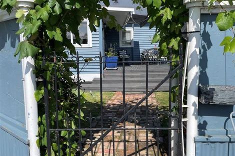 Photo of property in 12 Parsonage Road, Waimate, 7924