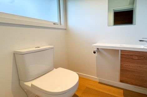 Photo of property in 26 Raekura Place, Redcliffs, Christchurch, 8081