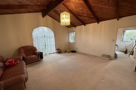 Photo of property in 64 Caribbean Drive, Unsworth Heights, Auckland, 0632