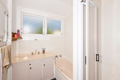 Photo of property in 12 Tait Street, Te Kamo, Whangarei, 0112