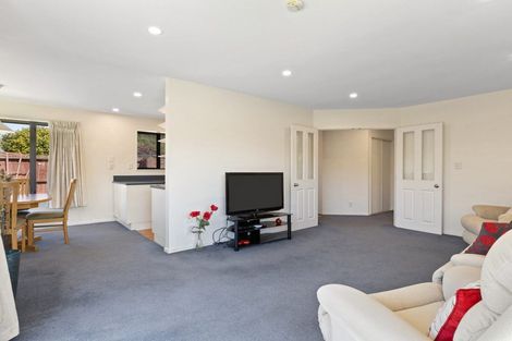 Photo of property in 43 Richards Avenue, Papanui, Christchurch, 8053