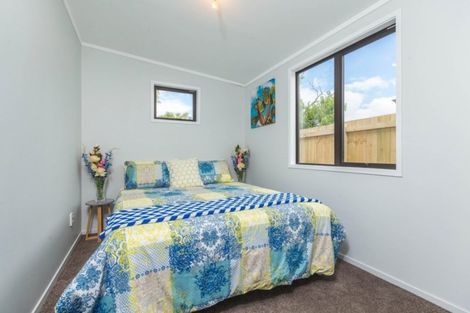 Photo of property in 18 Beihlers Road, Weymouth, Auckland, 2103