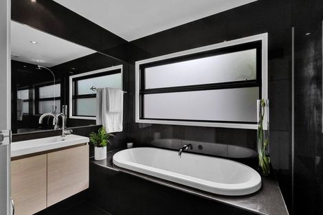 Photo of property in 43 Nugent Street, Bell Block, New Plymouth, 4312