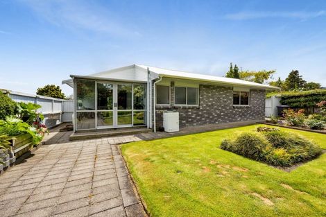 Photo of property in 6 Argyle Place, Highlands Park, New Plymouth, 4312