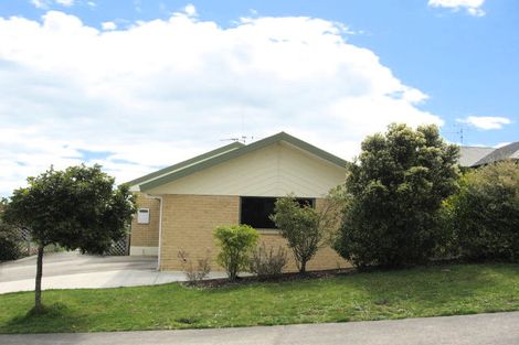 Photo of property in 6 Zachary Place, Welcome Bay, Tauranga, 3112