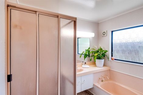 Photo of property in 69a O'dowd Road, Taradale, Napier, 4112