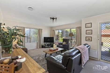 Photo of property in 1/14 Ti Nana Crescent, Henderson, Auckland, 0610