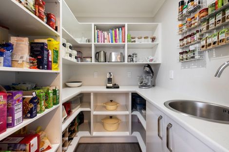 Photo of property in 16 Oolong Court, Huntington, Hamilton, 3210