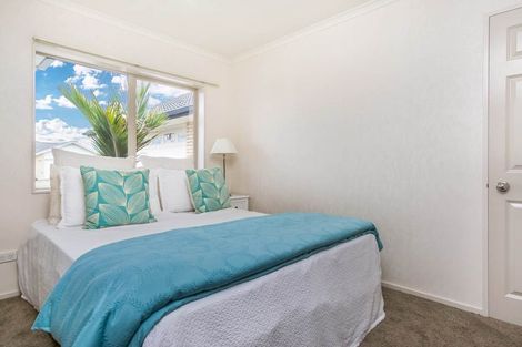 Photo of property in 4 Brosna Place, East Tamaki, Auckland, 2016