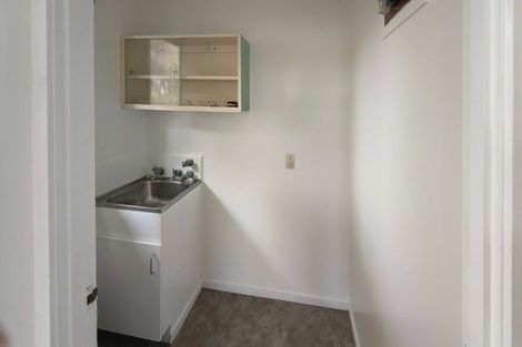 Photo of property in 10 Mile Place, Henderson, Auckland, 0612