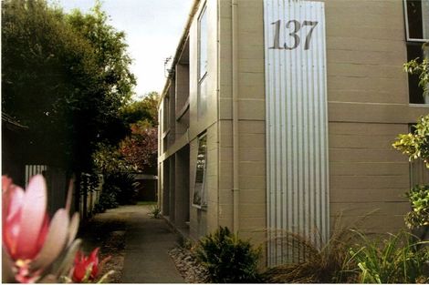 Photo of property in 1/137 Holly Road, St Albans, Christchurch, 8014
