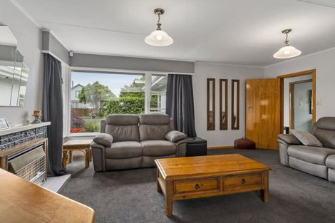 Photo of property in 9 Erin Street, Hokowhitu, Palmerston North, 4410