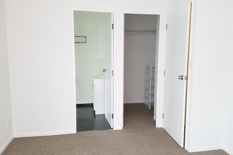 Photo of property in 820/12 Northcross Drive, Oteha, Auckland, 0632