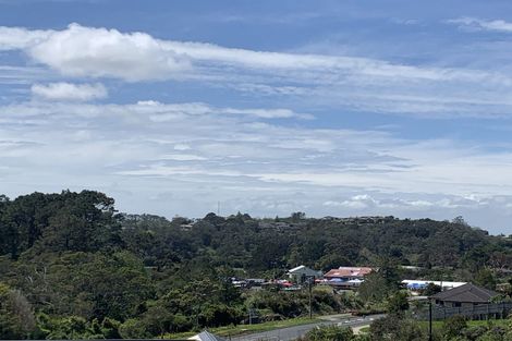 Photo of property in 15 William Calvert Drive, Swanson, Auckland, 0614